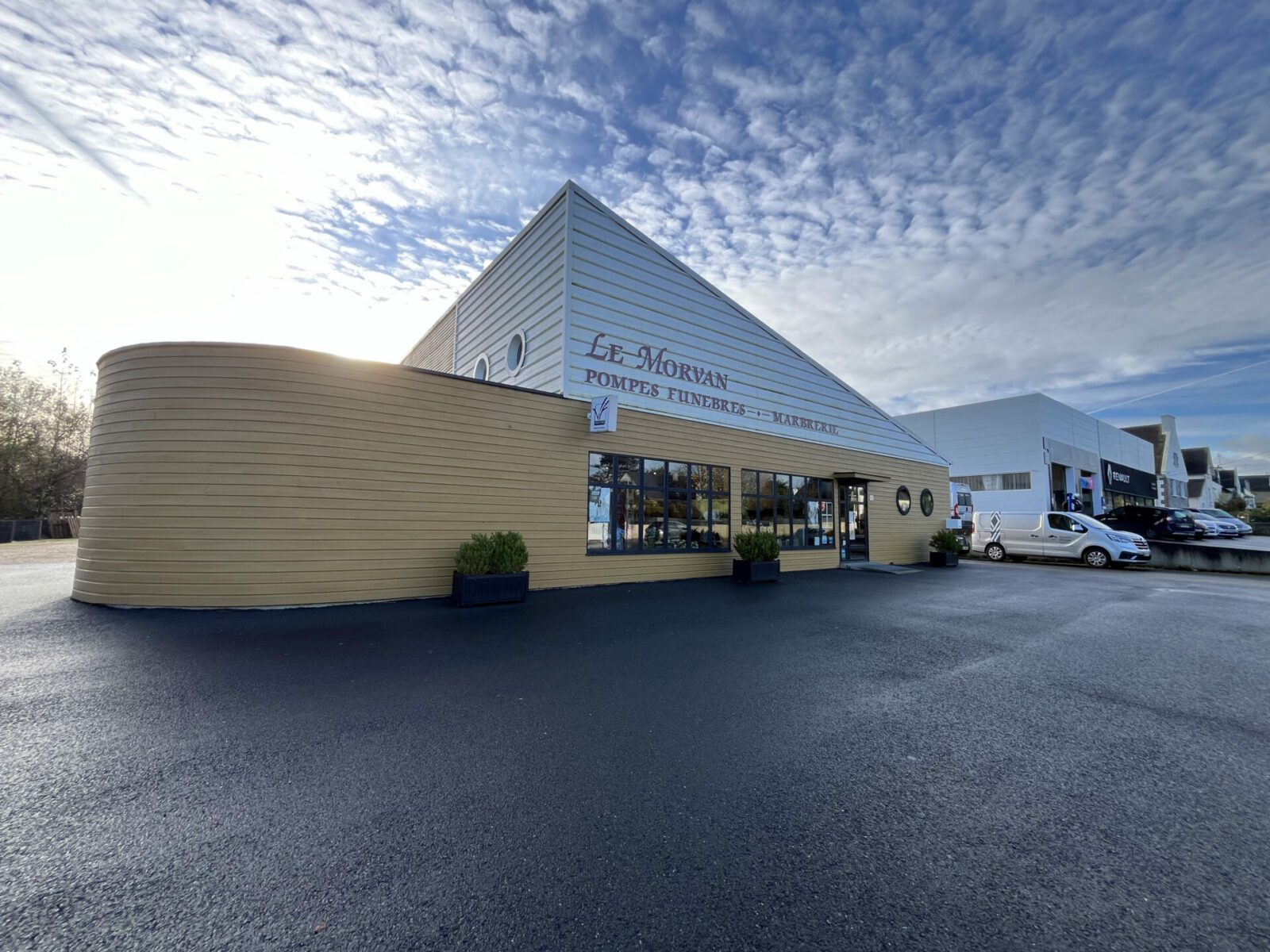 Etablissements Le Morvan Pompes Funebres Plestin Les Greves Pres De Lannion IMG 1744